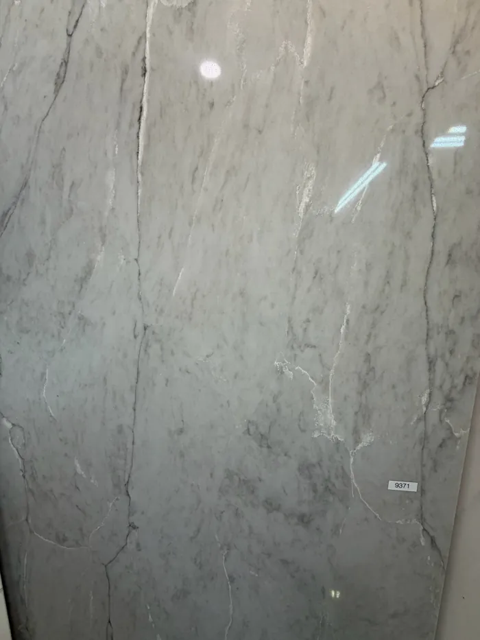 9371